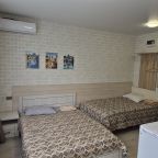 Трёхместный и более (Комната в апартаментах рядом с метро Строгино.), Апартаменты Строгино - Крокус