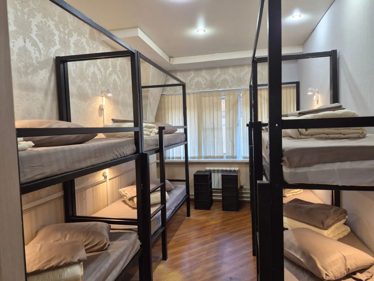 Восьмиместный (Женский), Хостел ВИП