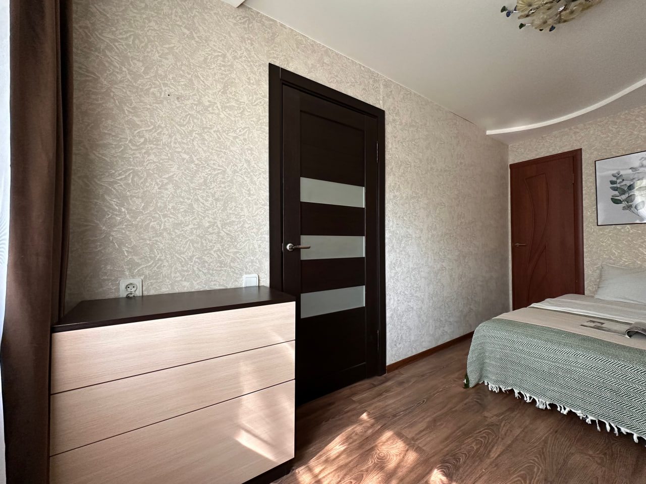 Трёхместный и более (Апартамент 52 на Лескова), Апартаменты 52 на Лескова