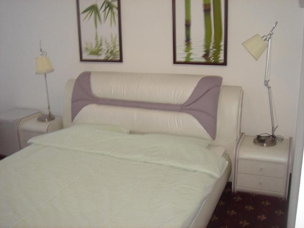 Двухместный (Двухместный номер Делюкс с 1 кроватью) отеля Сочи-Ривьера