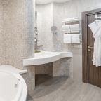 Люкс (King Luxe), Отель Kamarooms Business Hotel & Spa