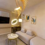 Люкс, Отель Kamarooms Business Hotel & Spa