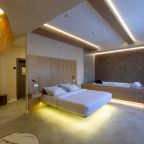 Люкс, Отель Kamarooms Business Hotel & Spa