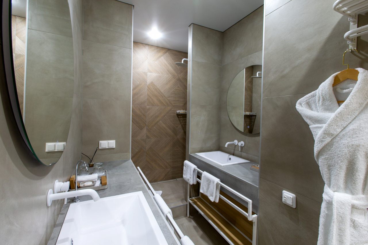 Люкс, Отель Kamarooms Business Hotel & Spa