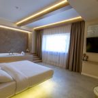 Люкс, Отель Kamarooms Business Hotel & Spa