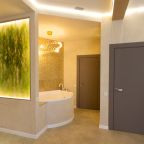 Люкс (Yamaguchi), Отель Kamarooms Business Hotel & Spa