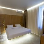 Люкс (Yamaguchi), Отель Kamarooms Business Hotel & Spa