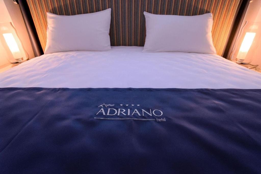 Двухместный (Двухместный номер Делюкс с 1 кроватью или 2 отдельными кроватями) отеля Адриано, Адлер