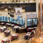 Немецкий пивной ресторан «Paulaner Brauhaus Moscow Olympic», АЗИМУТ Сити Отель Олимпик Москва