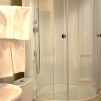 Двухместный (Стандарт с 1 двуспальной кроватью), Гостиница Подворье