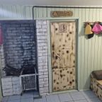 Баня «Антиморж», Гостиница Евразия