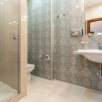 Двухместный (Номер с 1 кроватью или 2 отдельными кроватями - Мансарда), Петр Отель