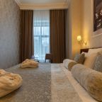 Сьюит (Люкс с видом на Адмиралтейство), Петр Отель