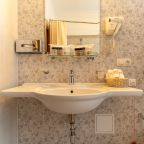 Сьюит (Люкс с видом на Адмиралтейство), Петр Отель