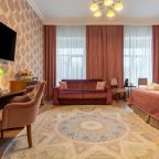 Четырехместный (Делюкс с видом на Адмиралтейство), Петр Отель