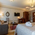 Четырехместный (Делюкс с видом на Адмиралтейство), Петр Отель