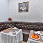 Буфет, Гостиница Жуков