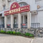 Терраса, Гостиница Жуков