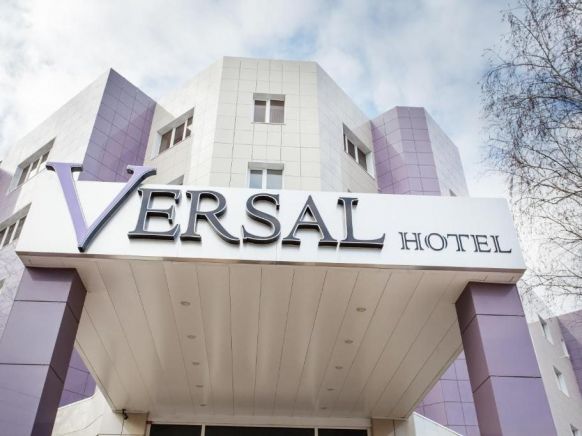 Отель Versal