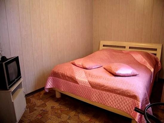 Двухместный (Double, 2, 4 этаж) гостиницы Уют Плюс, Петрозаводск