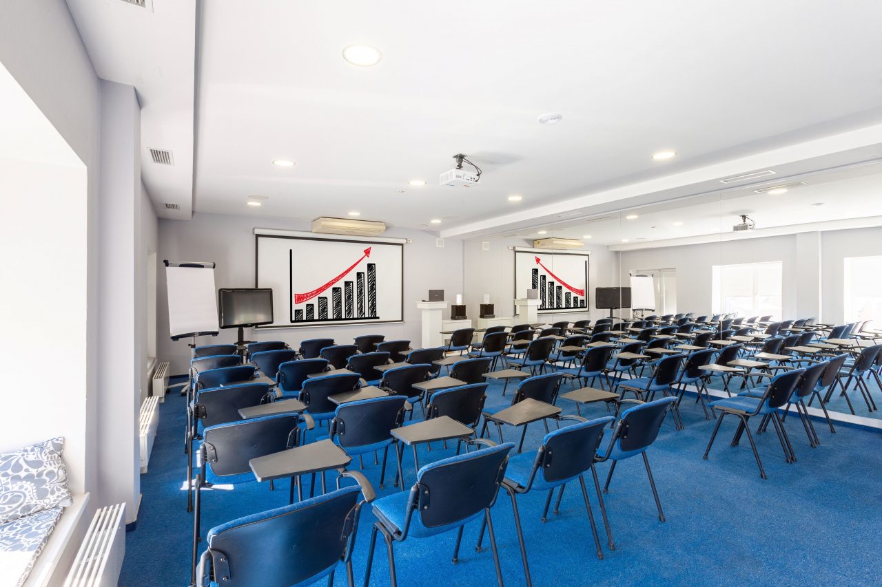 Конференц-зал, Ракурс Отель