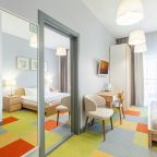 Четырехместный (Семейный двухкомнатный 2 кровати), Ракурс Отель