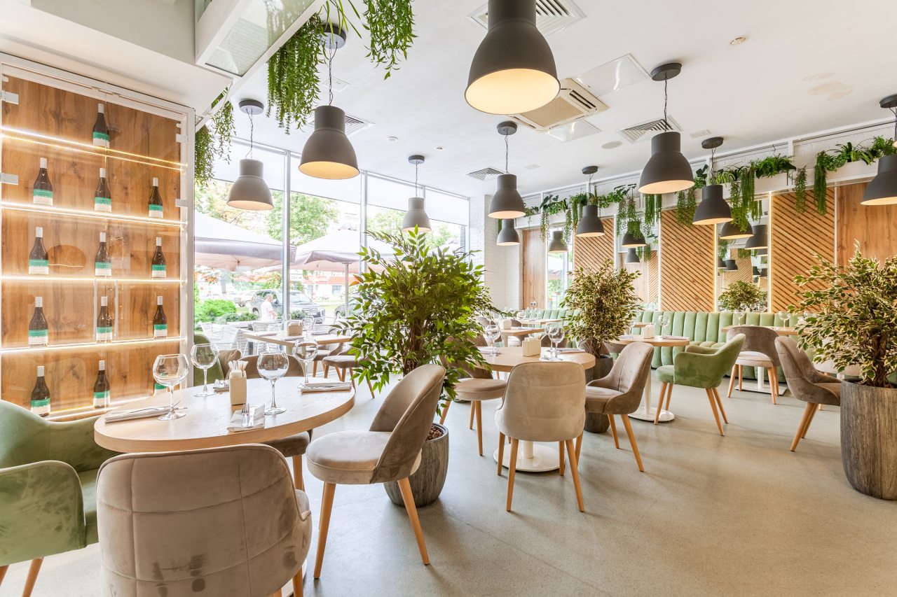 Ресторан «Шпинат», Ракурс Отель