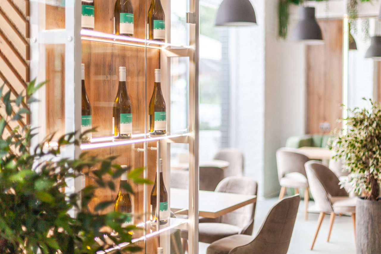 Ресторан «Шпинат», Ракурс Отель