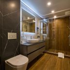 Супериор, Отель Ласточкины горы