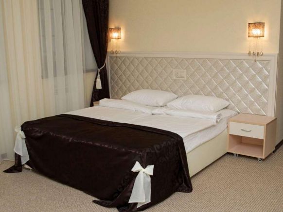 Фотография номера гостиницы Тройка