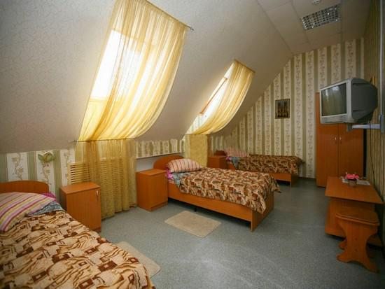 Трёхместный и более (Молодежная спальня) мини-отеля Филин, Ярославль