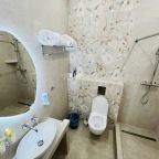 Полулюкс, Гостевой дом Мон Плезир