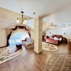 Полулюкс, Гостевой дом Мон Плезир