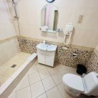 Семейный (Пятиместный с гостиной и 1-ой спальней), Гостевой дом Мон Плезир