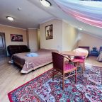 Семейный (Пятиместный с гостиной и 1-ой спальней), Гостевой дом Мон Плезир