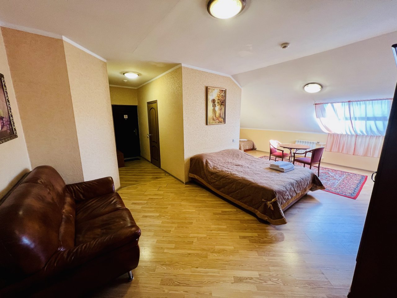 Семейный (Пятиместный с гостиной и 1-ой спальней), Гостевой дом Мон Плезир