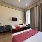 Трехместный (Комфорт семейный трехместный), Отель Невский 111