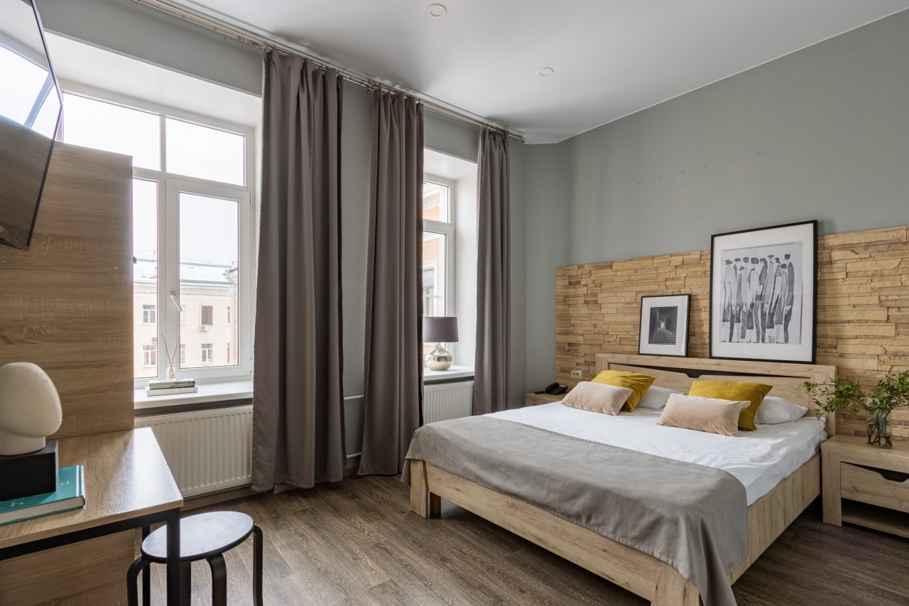 Стандартный номер с большой двуспальной кроватью