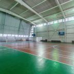 Поле в спортивном комплексе