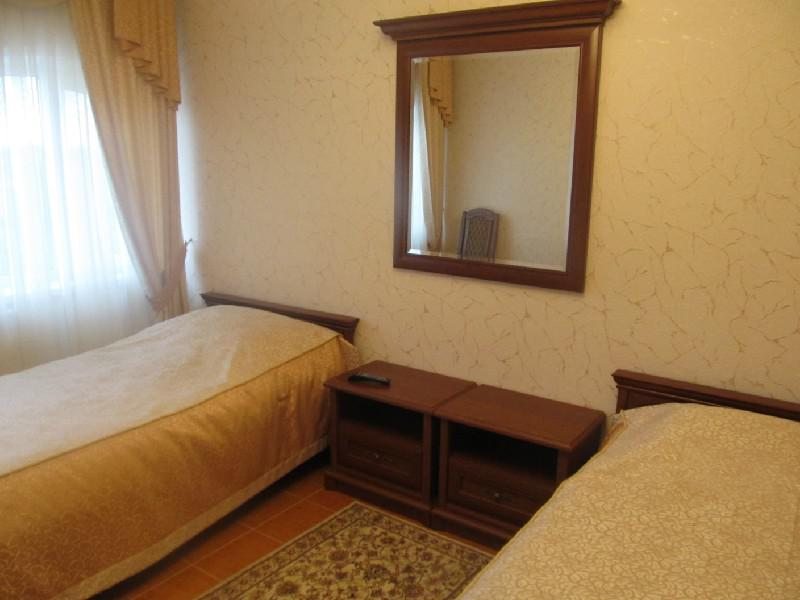 Двухместный (Стандарт, № 402-407) гостиницы Бегемот, Владикавказ