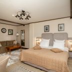 Номер (Делюкс Семейный), Гостиница Губернская