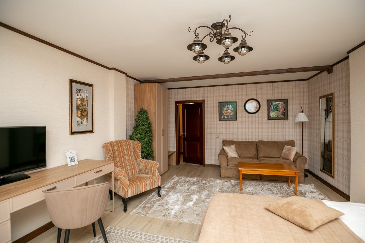 Номер (Делюкс Семейный), Гостиница Губернская