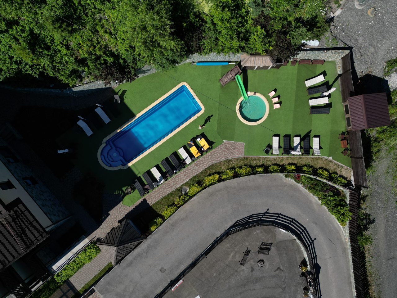 Бассейн, Гостиница Губернская