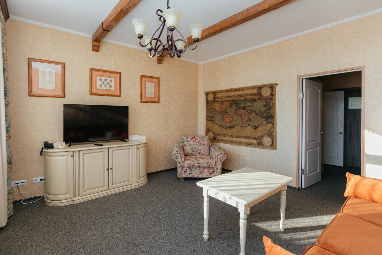 Номер (Люкс), Гостиница Губернская