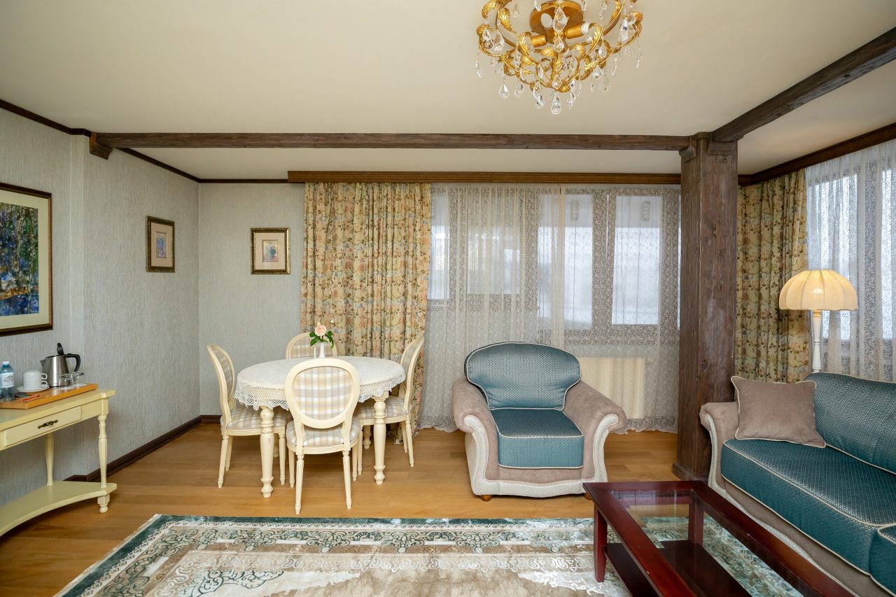 Номер (Люкс Семейный), Гостиница Губернская