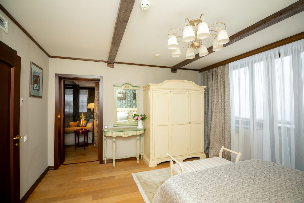 Номер (Люкс Семейный), Гостиница Губернская