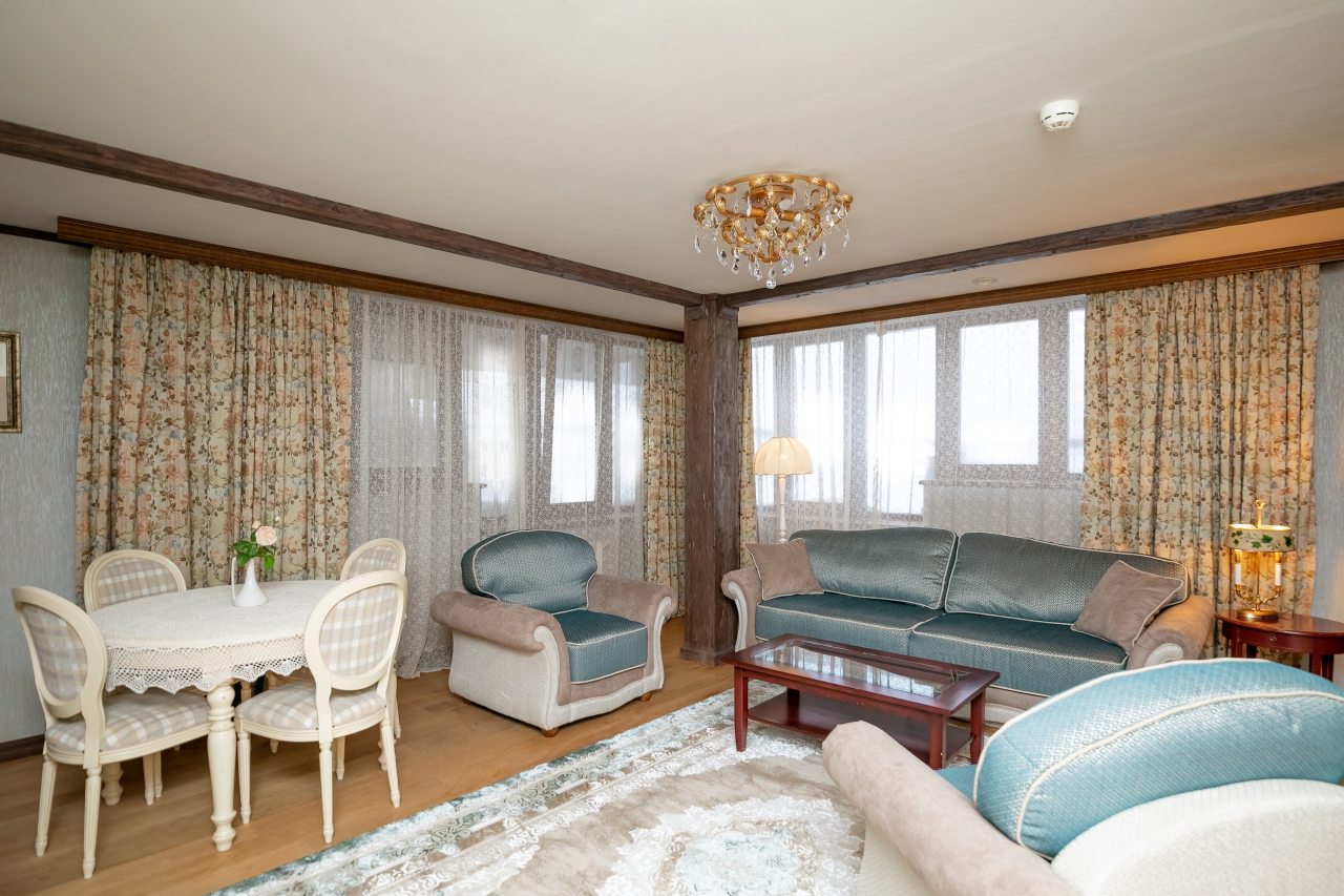 Номер (Люкс Семейный), Гостиница Губернская