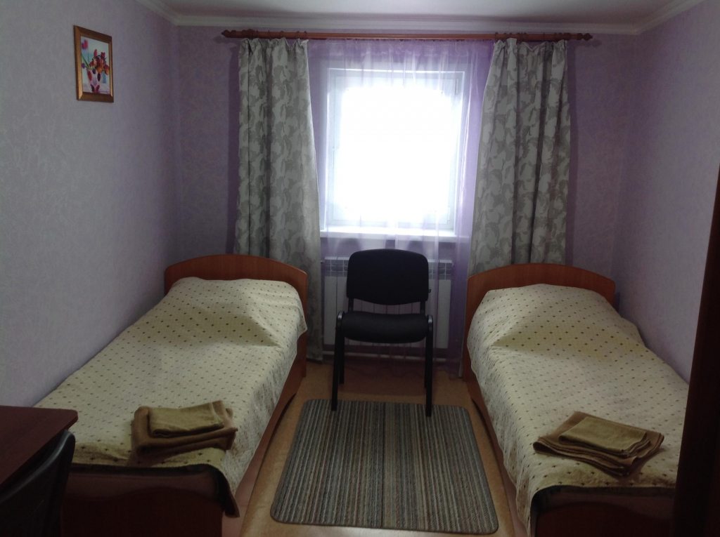 Двухместный (Эконом, с двумя односпальными кроватями) гостевого дома на Свердлова, Ханты-Мансийск