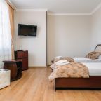 Трехместный (Комфорт + (TWIN), Гостевой дом ОСКАР