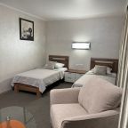 Двухместный (Комфорт "Плюс" с двумя отдельными кроватями), Гостиница Строитель